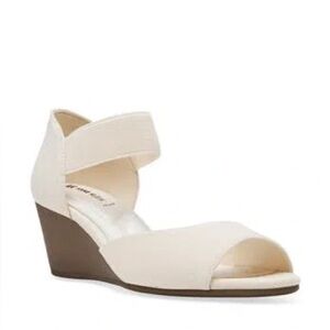 NEW ANNE KLEIN Tatiana Wedge Sandal Size 8.5 B75